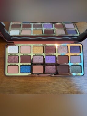 Too Faced Better Than Chocolate Eyeshadow Palette